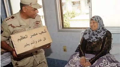 القوات المسلحة توزع 1,5 مليون حصة غذائية بمناسبة شهر رمضان المبارك 