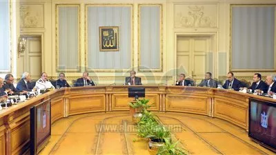 رئيس الوزراء يبحث مع الأمير وضع حلول لعدم تكرار انقطاع التيار الكهربائى بماسبيرو