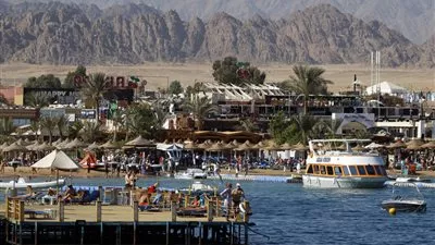 استعدادات بالقرى السياحية لاستقبال المصطافين 