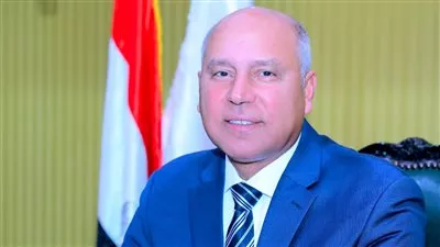 وزير النقل يجري حركة تغييرات واسعة في قيادات «السكة الحديد»