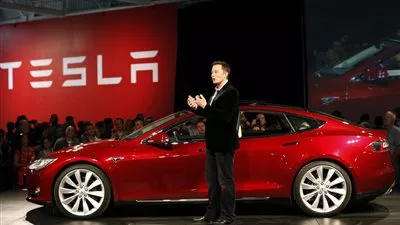 أسهم تسلا ترتفع 3% بعد إعلان ترامب رسومًا على السيارات بنسبة 25%