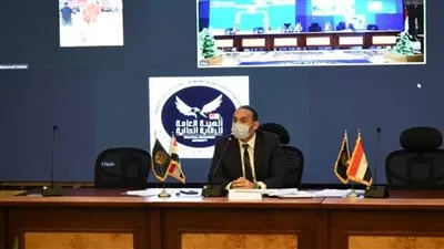 «الرقابة المالية» تبحث تطوير نشاط تمويل المشروعات المتوسطة والصغيرة