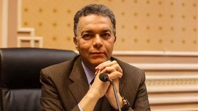 عرفات يبحث مع شركتين عالميتين التعاون في مجال النقل البحري