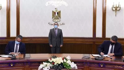 مدبولي يشهد مراسم التعاقد مع التحالف الفائز بتشغيل خدمات المتحف الكبير