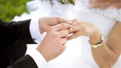 دراسة: الزواج يزيد فرص هزيمة السرطان