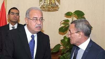 رئيس الوزراء يخصص قطع أراضي لعدد من الجهات