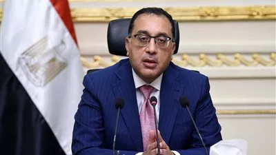 الحكومة تقرر غلق المحال والمولات والمطاعم والمقاهي 9 مساءً لمدة أسبوعين