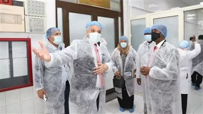 وزير الثروة الحيوانية السوداني يتفقد معهدي الصحة والأمصال البيطرية
