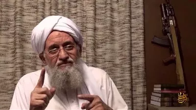 الظواهري يبايع أمير طالبان الجديد