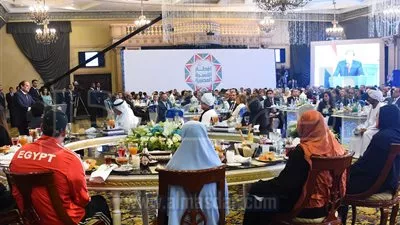 السيسي في إفطار الأسرة المصرية: 