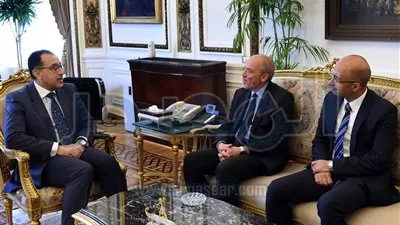 مدبولي يبحث مع رئيس «أورانج» زيادة استثمارات الشركة بمصر