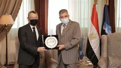 ربيع يوضح لسفير بنما ملابسات أزمة «إيفرجيفن» ويرد على ادعاءات الشركة