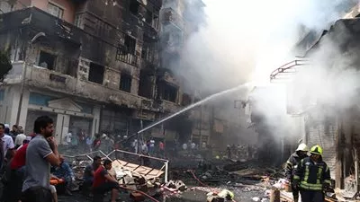 وفاة مُسنة وإصابة 7 بينهم مساعد شرطة في حريق بخمس عقارات بالدرب الأحمر