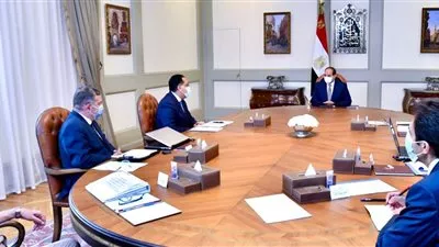 السيسي يوجه بتعزيز جهود تعميق التصنيع المحلي وتوطين التكنولوجيا