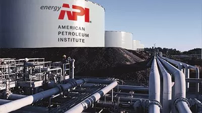 ارتفاع مخزونات النفط الأمريكية إلى 448,2 مليون برميل