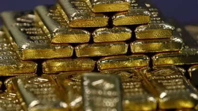 استقرار أسعار الذهب بفعل ارتفاع الدولار