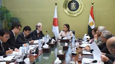 سحر نصر تبحث ترتيبات منتدى الاستثمار المصري - الياباني