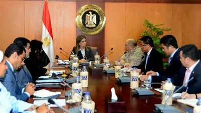 سحر نصر تبحث مع شركة صينية​ إنشاء مصنع لتدوير النفايات (صور)