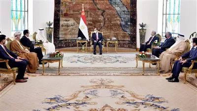 البرلمان العربي يمنح السيسي «وسام القائد» 