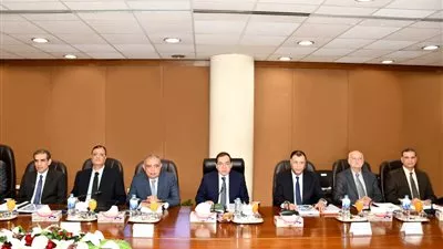 وزير البترول: تنفيذ برنامج طموح لزيادة موارد الطاقة 