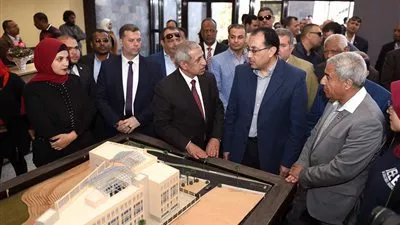 مدبولي يطمئن على كفاءة محطة المعالجة الثلاثية للصرف بكيما بأسوان