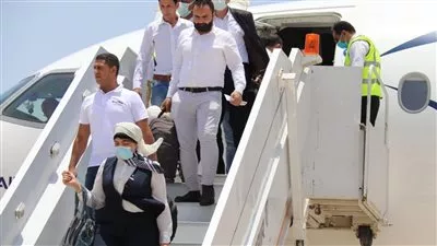 وصول أول طائرة لشركة مصر للطيران إلى مطار برنيس الدولي
