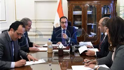 رئيس الوزراء يبحث الرؤية المتكاملة لتوفير المحاصيل والسلع الاستراتيجية  