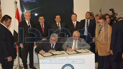 «الملا» يوقع مذكرة تفاهم مع الغرفة الأمريكية لتدريب المديرين التنفيذيين بـ«البترول»