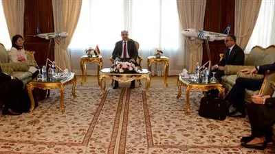 «المصرى» يبحث مع وفد البنك الدولي دعم الاستثمارات بقطاع الطيران المدنى