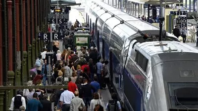 باريس.. إخلاء محطة قطارات بسبب 