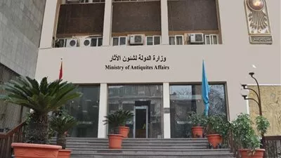الحكومة تنفي هدم مبنى آثري بشارع المعز 