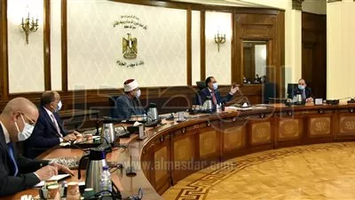 رئيس الوزراء يتابع موقف توفير الأراضى لمشروع تطوير عواصم المحافظات