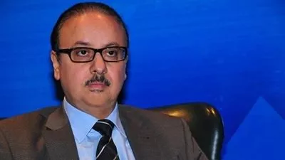 وزير الاتصالات يبحث مع وفد صيني إنشاء أول مصنع للهواتف والتابلت في مصر