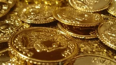 الصين تزيد احتياطياتها من الذهب بنحو 14 طنًا في أكتوبر