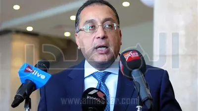 وزير الإسكان يتفقد مقر بعثة الحج السياحي