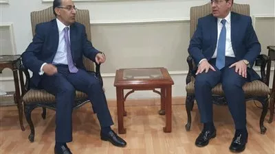وزير البترول يعقد جلسة مباحثات مع نظيره الأردني