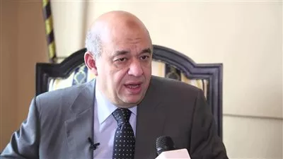 وزير السياحة يتلقى تقريرا بشأن أحوال حجاج الشركات السياحية