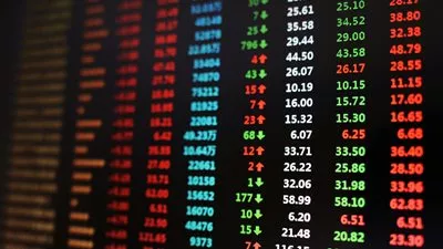 ارتباك بين البنوك مع تأخر إعلان نتيجة عطاء 