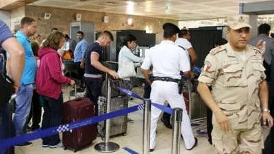 مغادرة آخر فوج روسي من مطار شرم الشيخ