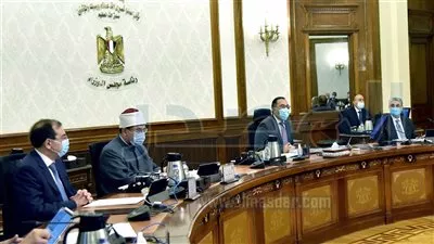 رئيس الوزراء يشيد باتفاقيات التعاون بين مصر وفرنسا