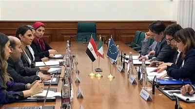 «نصر» تبحث مع وزير البنية التحتية الإيطالي ضخ استثمارات في «النقل»