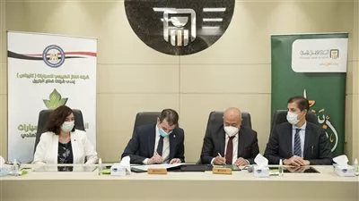 البنك الأهلي يوقع اتفاقية مع «كارجاس» لإتاحة السحب النقدي لعملائه في محطات الوقود