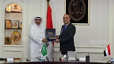 وزير الإسكان يبحث مع مستثمرين سعوديين فرص التعاون المشترك