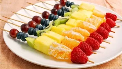 خبراء تغذية: تناول كميات قليلة من الطعام لا يخفض الوزن