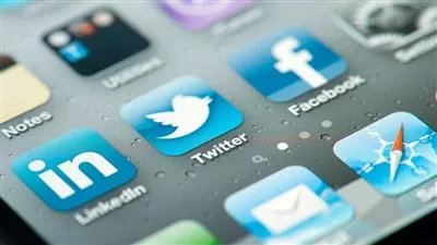 300 أمريكي يؤيدون 