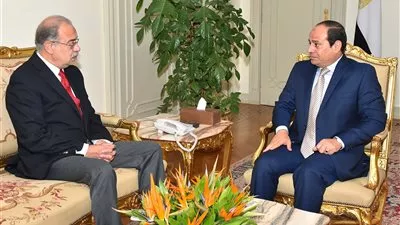 السيسي يجتمع برئيس الوزراء لمتابعة استعدادات الحكومة للعام الدراسي وضبط الأسواق