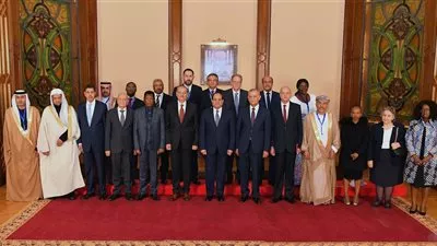 «السيسى» يستقبل النواب العموم المشاركين بمؤتمر الشرق الأوسط وشمال أفريقيا