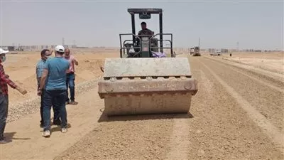 «الإسكان»: تقدم الأعمال بمشروعات الطرق المؤدية لمحطات القطار الكهربائي في بدر