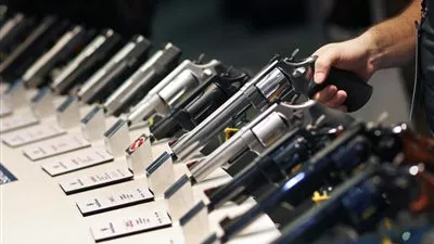 فرنسا تصدر أسلحة بقيمة 17.5 مليار دولار في 2015