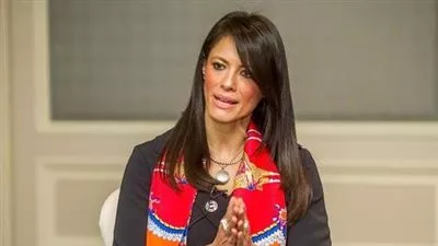 المشاط تُطلق كتابًا يوثق تجربة مصر الرائدة في التعاون الدولي